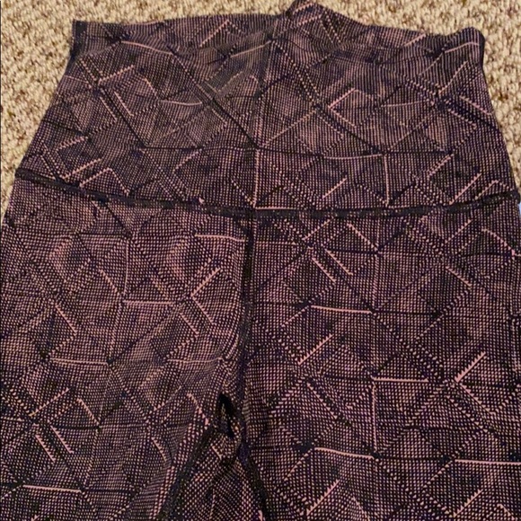 Lululemon Wunder Under Crop 21” HR Size 4 NWT - Picture 7 of 8